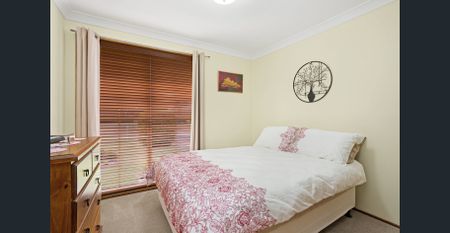 GREAT FAMILY HOME CLOSE TO SCHOOLS - Photo 5