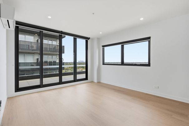 Skyline Living with Space, Style and Unmatched Convenience - Photo 1