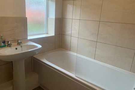Eltham Drive - Photo 4