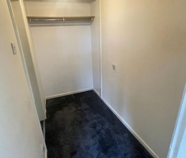 1 bedroom property to rent - Photo 4
