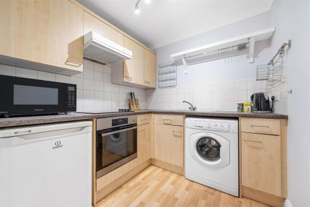 Studio to rent - Photo 4