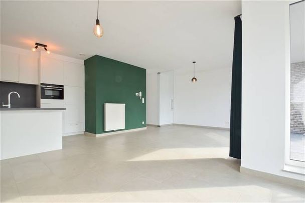 Appartement te huur - Photo 1