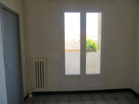 T2, 34m², 45 Av Jean Jaurès Nîmes 470€ H.C - Photo 5