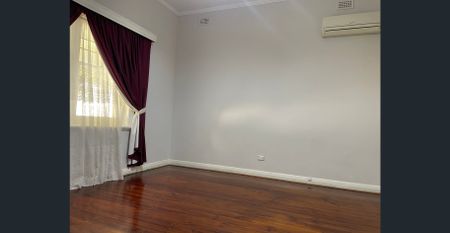 Comfort, Space and Convenience in a Prime Location - Photo 4