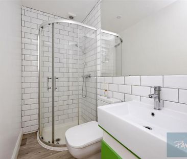 4 bedroom apartment to rent - Photo 2