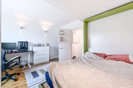 Studio to rent - Photo 2