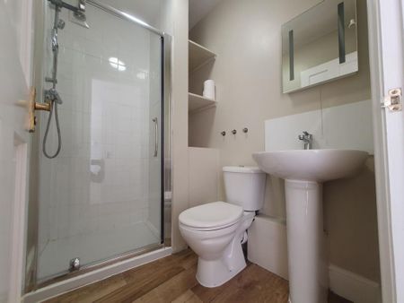 1 bedroom apartment to rent - Photo 2