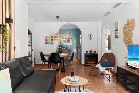 Urbanizacion Alhamar - Photo 2