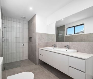 1/60 Maidstone Street, Altona VIC 3018 - House For Rent | Domain - Photo 2