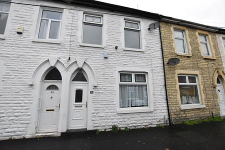 3 bedroom terraced house to rent - Photo 5