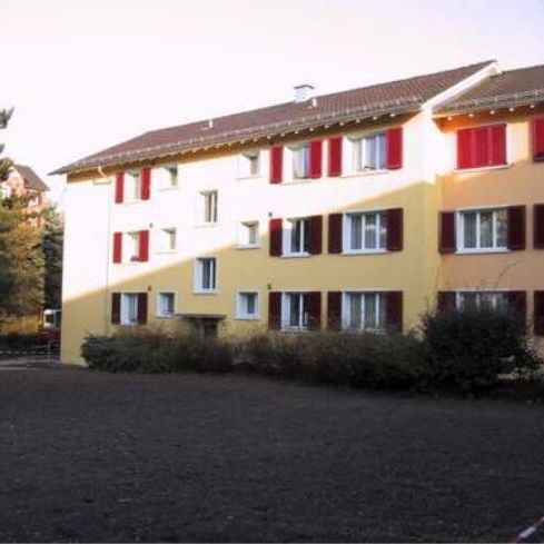 Spacious apartment in a quiet location - Photo 1