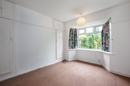 2 bedroom semi-detached bungalow to rent - Photo 2