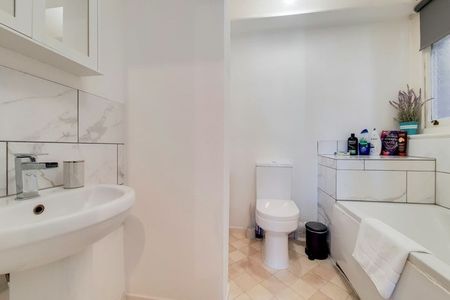 Madeley Road - Photo 3