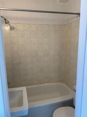 For Lease - 2 Elm Grove Avenue Unit# 202, Toronto, Ontario - Photo 4