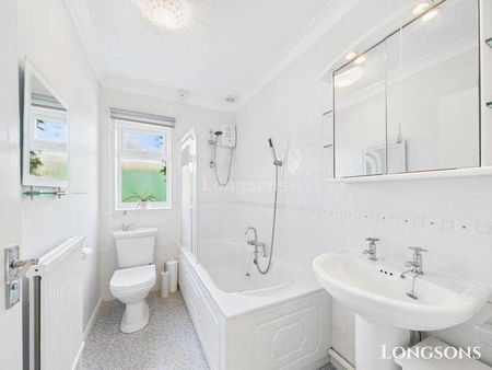 Old Vicarage Park, Narborough, PE32 - Photo 3