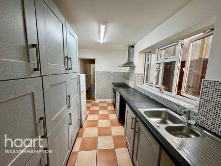 3 bedroom terraced house to rent - Photo 3