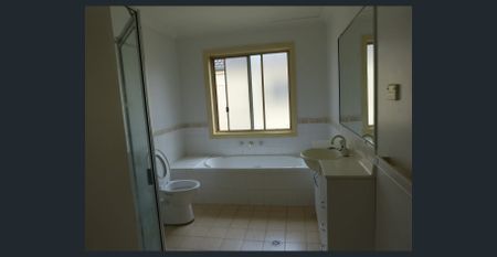 Walk to Station - Photo 5