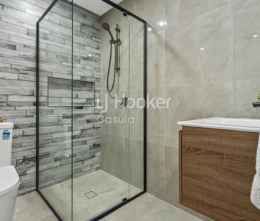 Stylish Apartment in the Heart of Edmondson Park - Photo 4