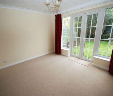 4 bedroom detached house to rent - Photo 4