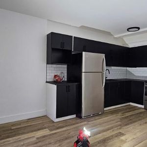 1 CH - 1 SDB - Montréal - $1,275 /mo - Photo 2