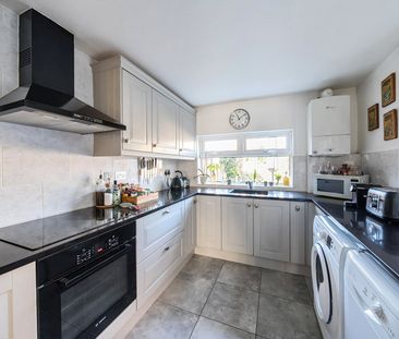 2 Bedroom House to rent - Photo 1