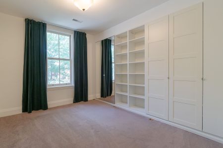 For Lease - 215 Carlton Street Unit# Unit 2, Toronto, Ontario - Photo 5