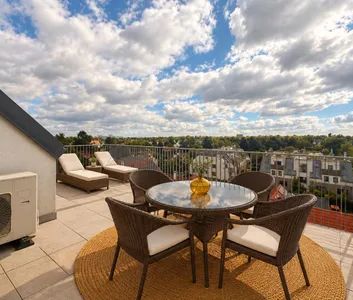 Klimatisierte Wohnung mit 21m² Dachterrasse bei VIC I U1 ! - Foto 3