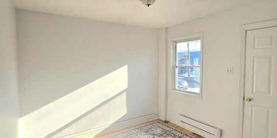 4 1/2 Chauffé+parking Montréal-Nord - Photo 3