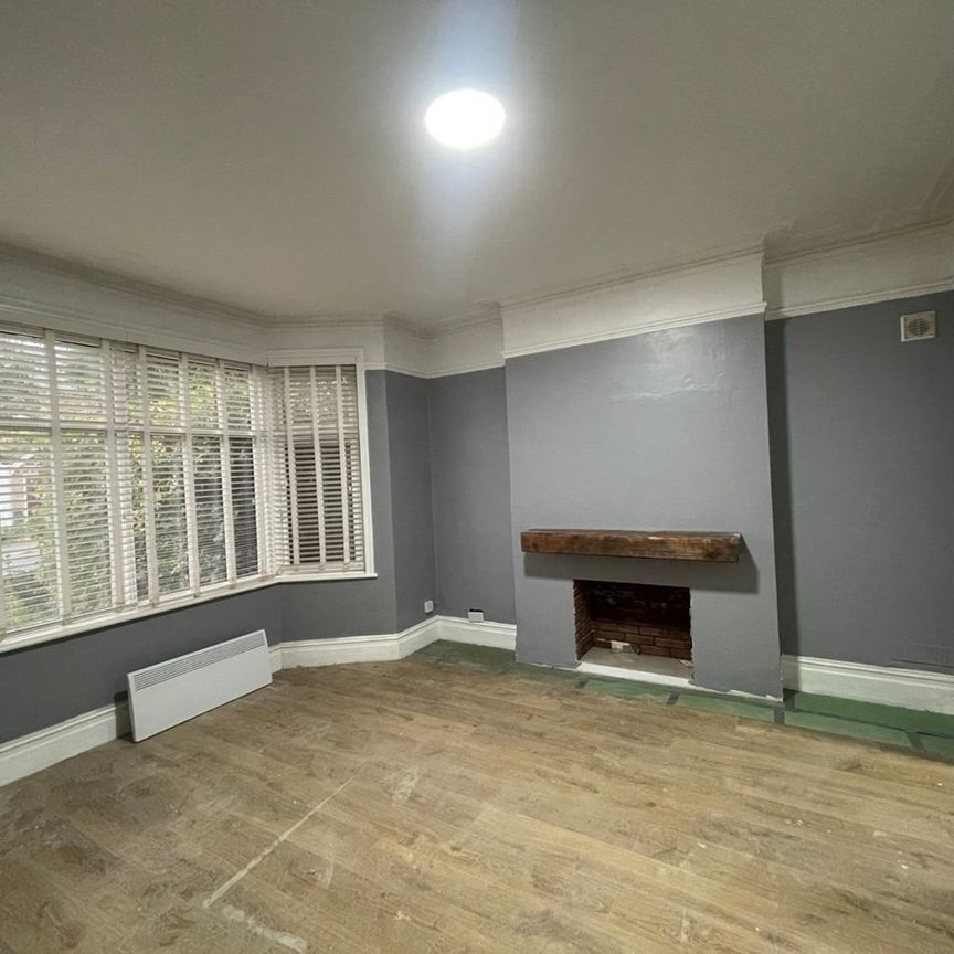 Studio Flat, Harrow View, HA1 - Photo 1