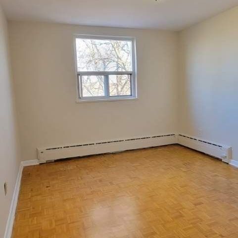 For Lease - 101 BROOKHAVEN Drive Unit# 304, Toronto, Ontario - Photo 1