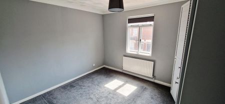 2 bedroom terraced house to rent - Photo 3