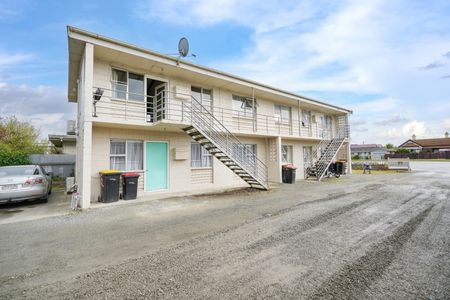 2 Bedroom - Rear Unit on the main stretch of Invercargill! - Photo 3