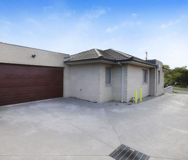 Charming House at 125 Dallas Drive, Dallas - Photo 3