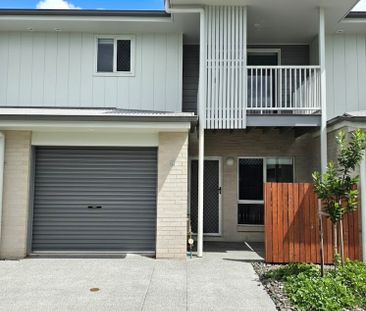 3 BEDROOM 2 BATHROOM TOWNHOUSE - FULLY DUCTED AIR CON - Photo 6
