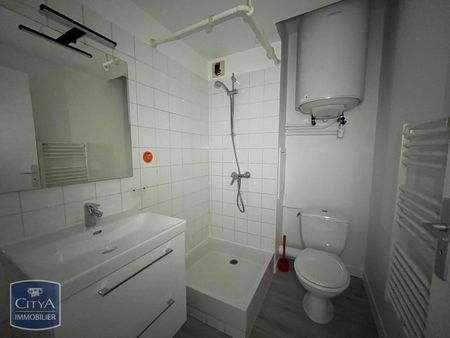 Location Appartement 1 pièce 27m² POITIERS 86000 - Photo 3