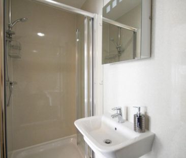 1 bedroom in a house share to rent - Photo 6
