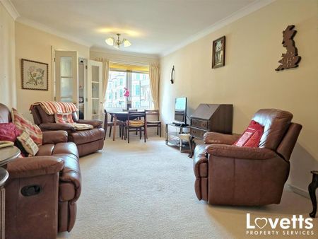 1 bedroom property to rent - Photo 2