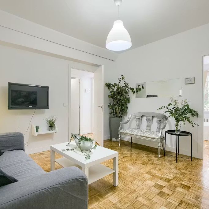 Calle de Lope de Rueda, Madrid, Community of Madrid 28009 - Foto 1