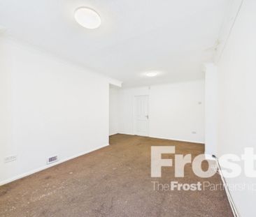Torridge Road, Langley, Berkshire,SL3 - Photo 2