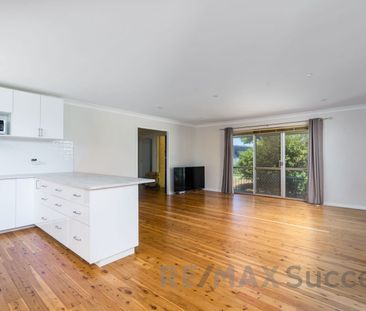 8 Maree Court, Centenary Heights, Qld 4350 - Photo 5