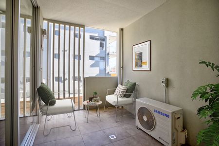 Elegant apartment in lifestyle position - Photo 3