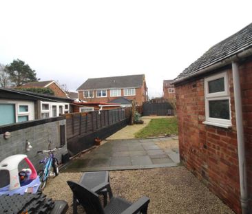3 bedroom terraced house to rent - Photo 2