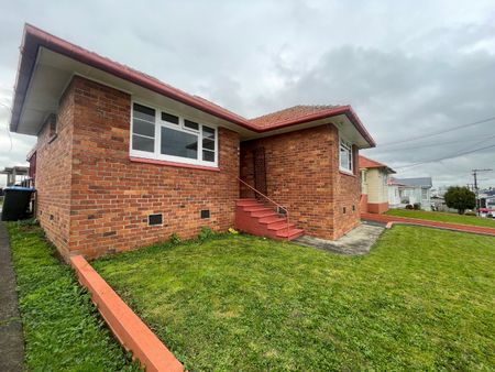 Unit 4, 16 Pukeiti Road, Otahuhu, Auckland - Photo 5