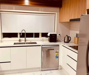 This is a nice family house in Torbay - Photo 1