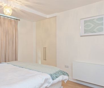 Apt, Shelbourne Hall, Shelbourne Road, Ballsbridge, Dublin 4 - Photo 4