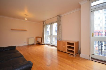 2 bedroom flat to rent - Photo 2