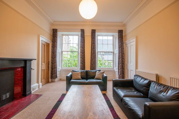 2035L Lutton Place, Edinburgh, EH8 9PD - Photo 1
