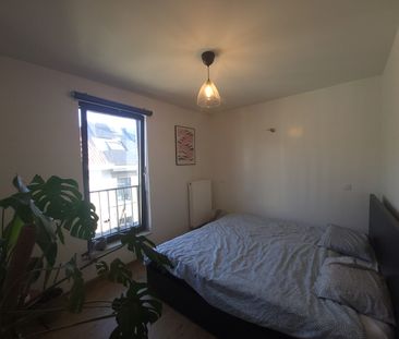 Zeer centraal gelegen 2-slaapkamer appartement - Photo 3