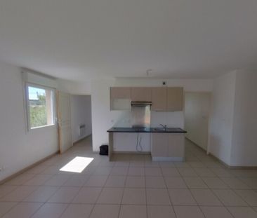 Location Appartement 2 pièces 48m² SORGUES 84700 - Photo 2