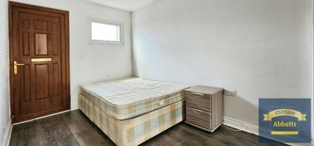 Greenstead Road, Colchester - Photo 3